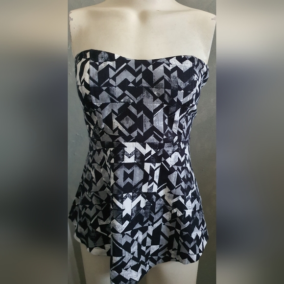 Sportsgirl Tops - Sportsgirl strapless top